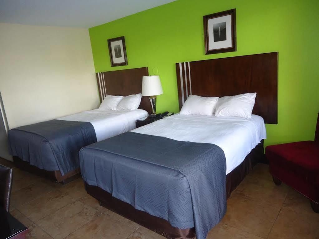 Flamingo Motel Okeechobee Esterno foto