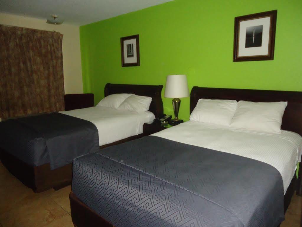 Flamingo Motel Okeechobee Esterno foto